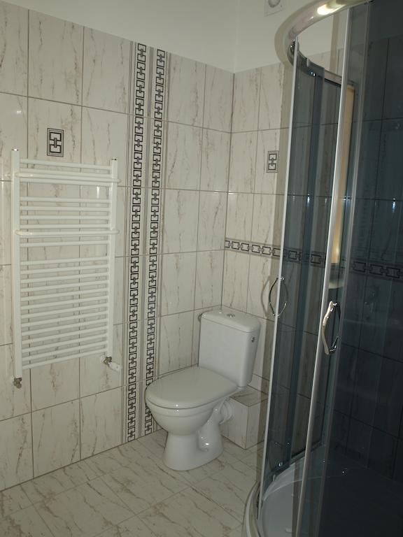 Pokoje Goscinne - Noclegi Charzykowy Habitación foto