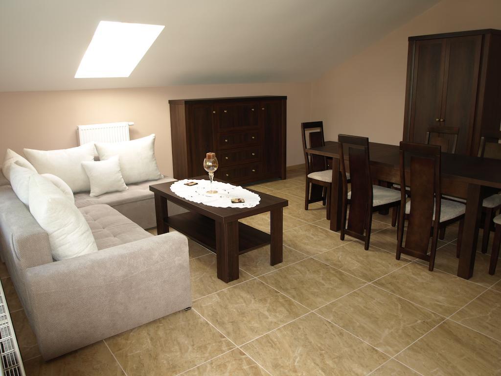 Pokoje Goscinne - Noclegi Charzykowy Habitación foto