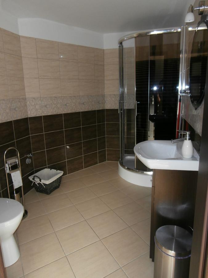 Pokoje Goscinne - Noclegi Charzykowy Exterior foto